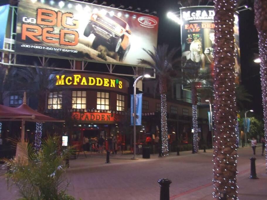 4 Bedroom Home-Casino-State Farm Stadium Only 2 Miles 格伦代尔 外观 照片