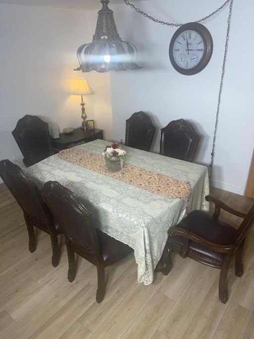 4 Bedroom Home-Casino-State Farm Stadium Only 2 Miles 格伦代尔 外观 照片